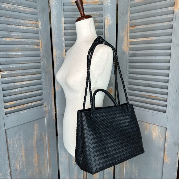 Quince Italian Leather Handwoven Satchel Black NWOT - Picture 16 of 16